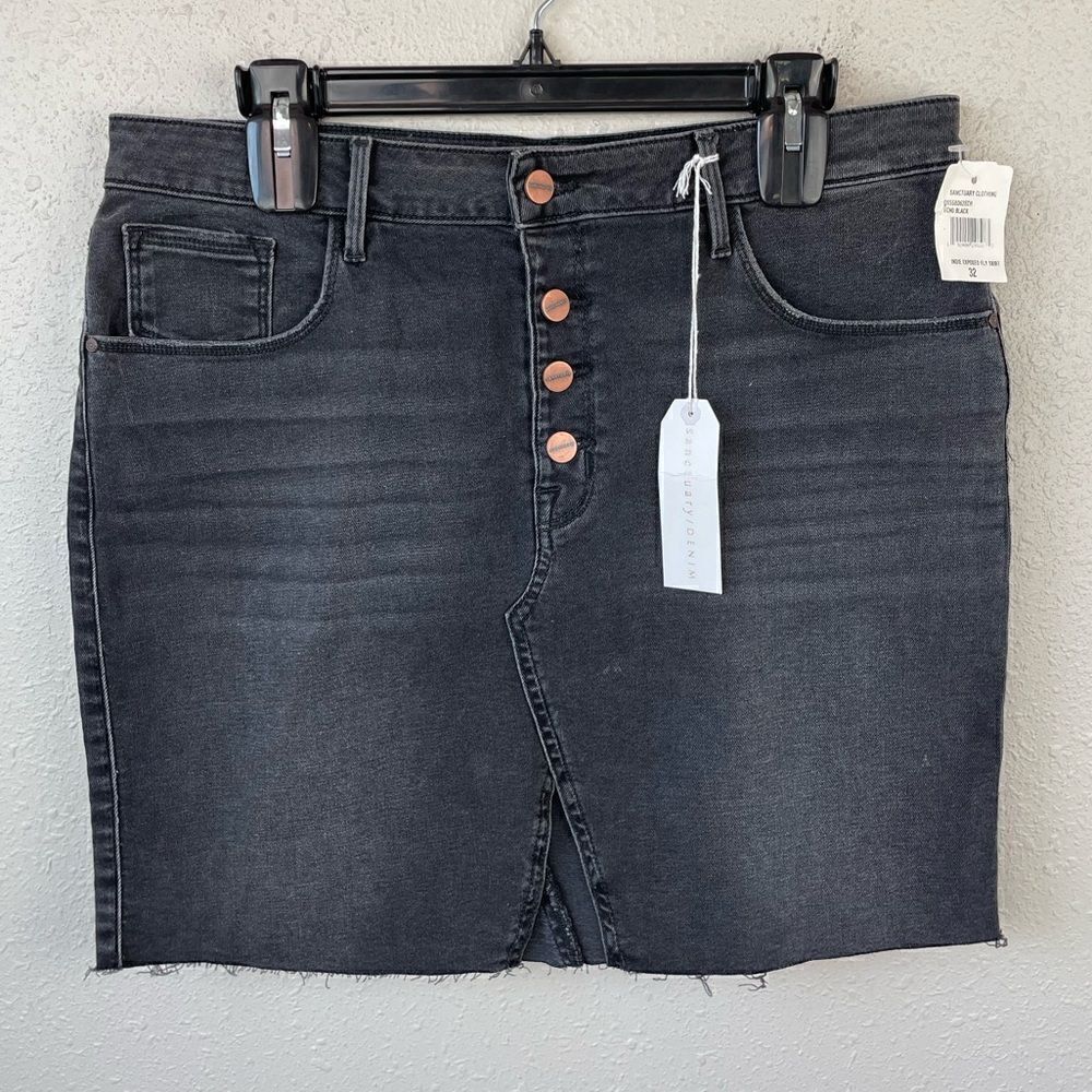 NWT Sanctuary Black Exposed Button Fly Denim Skirt Size 32